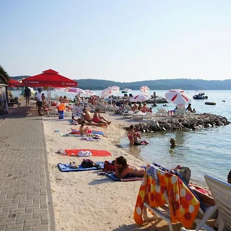 In Okrug Gornji With Terrace, Air Conditioning, Wifi 3436-1 Lägenhet Trogir