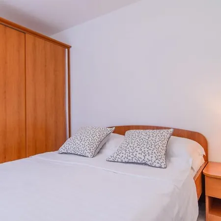 Apartment In Okrug Gornji With Terrace, Air Conditioning, Wifi 3436-1 Trogir