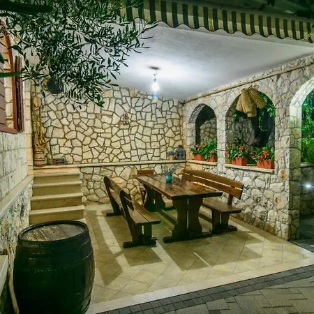 In Okrug Gornji With Terrace, Air Conditioning, Wifi 3436-1 Apartment Trogir