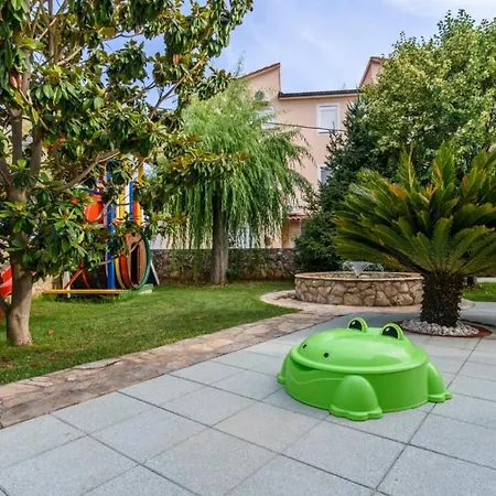 Apartment In Okrug Gornji With Terrace, Air Conditioning, Wifi 3436-1 Trogir